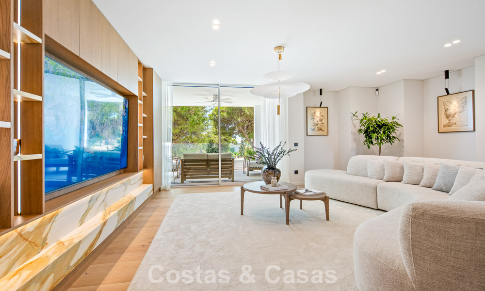 Ático de lujo reformado, listo para entrar a vivir, a poca distancia de la playa en Los Monteros, Marbella Este 806568