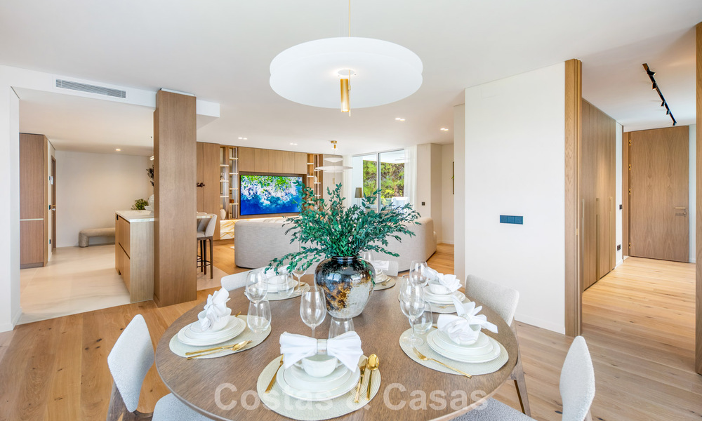Ático de lujo reformado, listo para entrar a vivir, a poca distancia de la playa en Los Monteros, Marbella Este 806573