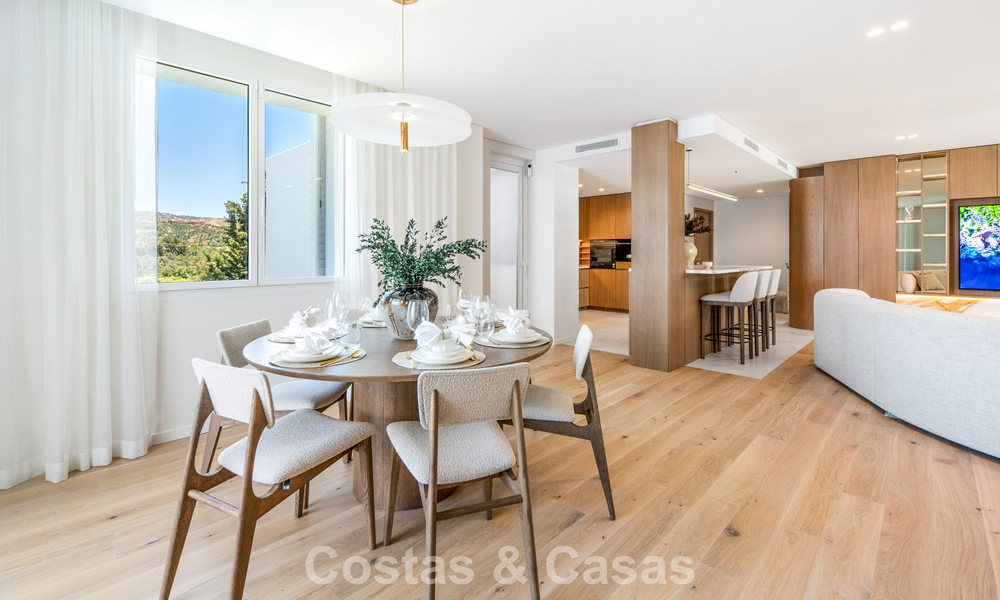 Ático de lujo reformado, listo para entrar a vivir, a poca distancia de la playa en Los Monteros, Marbella Este 806574