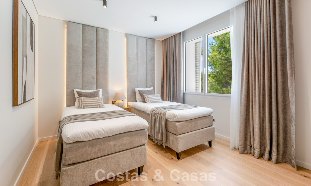 Ático de lujo reformado, listo para entrar a vivir, a poca distancia de la playa en Los Monteros, Marbella Este 806579