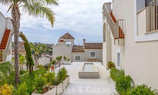 Adosados listos para entrar a vivir con arquitectura mediterránea en primera línea de golf en Estepona 806869 