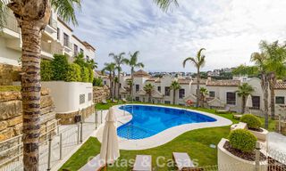 Adosados listos para entrar a vivir con arquitectura mediterránea en primera línea de golf en Estepona 806874 