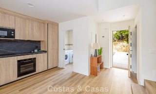Adosados listos para entrar a vivir con arquitectura mediterránea en primera línea de golf en Estepona 806884 