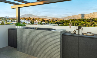 Villa contemporánea de nueva construcción en venta en el Valle del Golf de Nueva Andalucía, Marbella 806978 