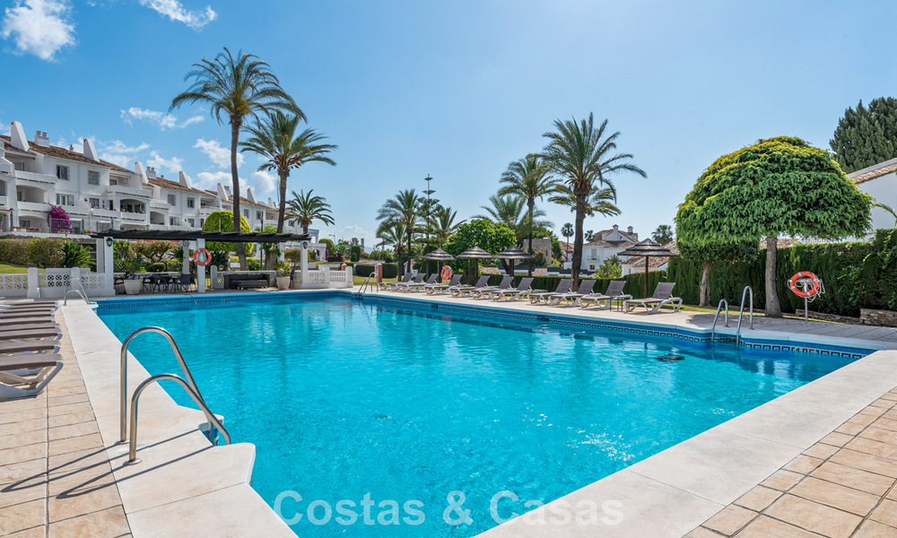 Apartamentos en venta en Malambo a poca distancia de Puerto Banús en Nueva Andalucía, Marbella 806540