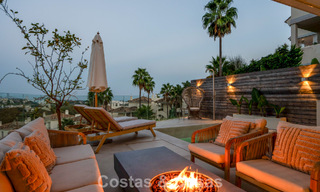 Elegante apartamento reformado con vistas panorámicas en venta en Nueva Andalucía, Marbella 807106 