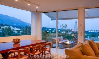 Elegante apartamento reformado con vistas panorámicas en venta en Nueva Andalucía, Marbella 807107 
