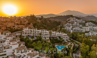 Elegante apartamento reformado con vistas panorámicas en venta en Nueva Andalucía, Marbella 807112 