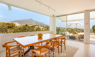 Elegante apartamento reformado con vistas panorámicas en venta en Nueva Andalucía, Marbella 807119 