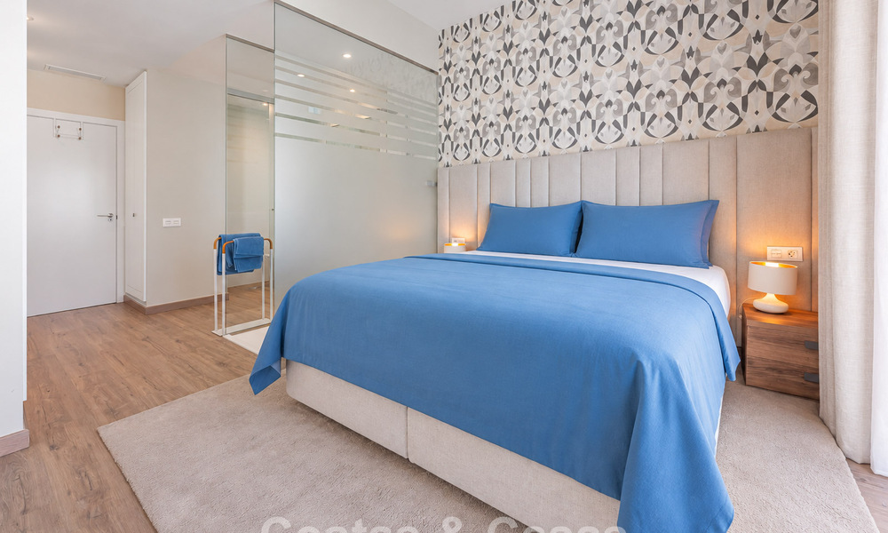 Ático dúplex contemporáneo en venta en un complejo de estilo mediterráneo tipo resorten El Paraiso, Marbella - Benahavís 807298