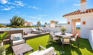 Ático dúplex contemporáneo en venta en un complejo de estilo mediterráneo tipo resorten El Paraiso, Marbella - Benahavís 807304 