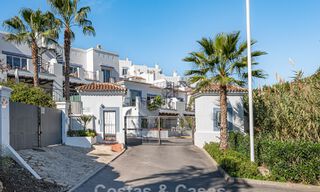 Ático dúplex contemporáneo en venta en un complejo de estilo mediterráneo tipo resorten El Paraiso, Marbella - Benahavís 807317 