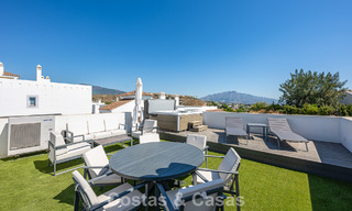 Ático dúplex contemporáneo en venta en un complejo de estilo mediterráneo tipo resorten El Paraiso, Marbella - Benahavís 807323 