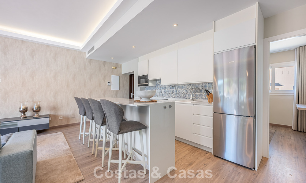 Ático dúplex contemporáneo en venta en un complejo de estilo mediterráneo tipo resorten El Paraiso, Marbella - Benahavís 807330