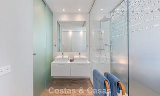 Ático dúplex contemporáneo en venta en un complejo de estilo mediterráneo tipo resorten El Paraiso, Marbella - Benahavís 807351 