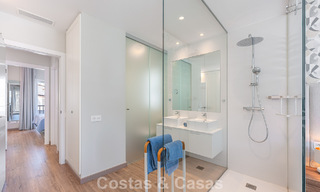 Ático dúplex contemporáneo en venta en un complejo de estilo mediterráneo tipo resorten El Paraiso, Marbella - Benahavís 807352 