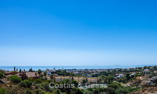 Ático dúplex contemporáneo en venta en un complejo de estilo mediterráneo tipo resorten El Paraiso, Marbella - Benahavís 807362 
