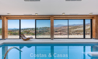 Ático dúplex contemporáneo en venta en un complejo de estilo mediterráneo tipo resorten El Paraiso, Marbella - Benahavís 807365 