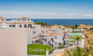 Ático dúplex contemporáneo en venta en un complejo de estilo mediterráneo tipo resorten El Paraiso, Marbella - Benahavís 807376 