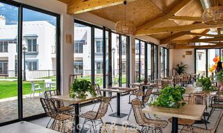 Ático dúplex contemporáneo en venta en un complejo de estilo mediterráneo tipo resorten El Paraiso, Marbella - Benahavís 807378 