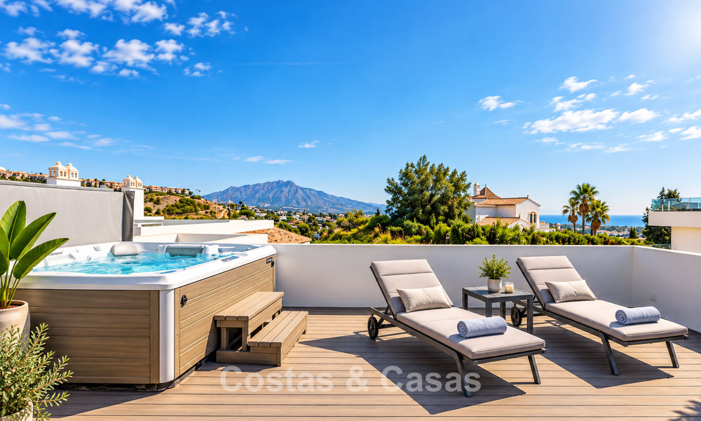 Ático dúplex contemporáneo en venta en un complejo de estilo mediterráneo tipo resorten El Paraiso, Marbella - Benahavís 807380