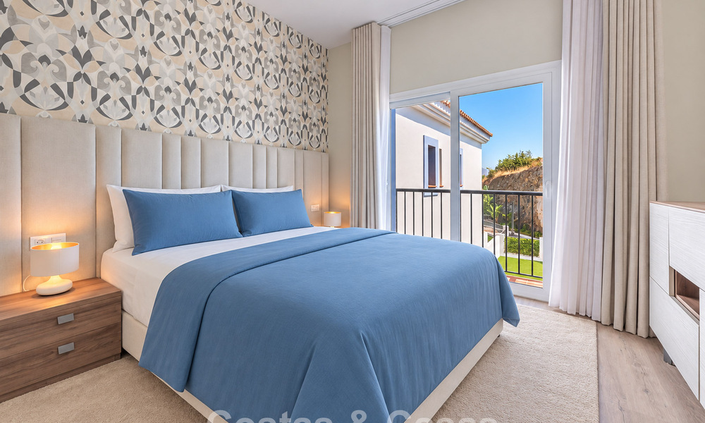 Ático dúplex contemporáneo en venta en un complejo de estilo mediterráneo tipo resorten El Paraiso, Marbella - Benahavís 807383