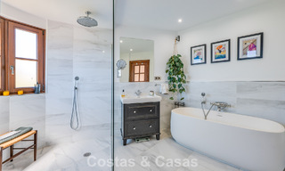 Amplia villa familiar mediterránea en venta en la Nueva Milla de Oro entre Marbella y Estepona 807251 