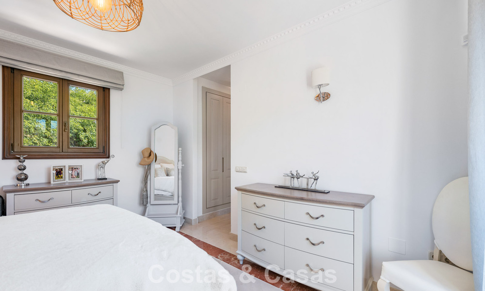 Amplia villa familiar mediterránea en venta en la Nueva Milla de Oro entre Marbella y Estepona 807261