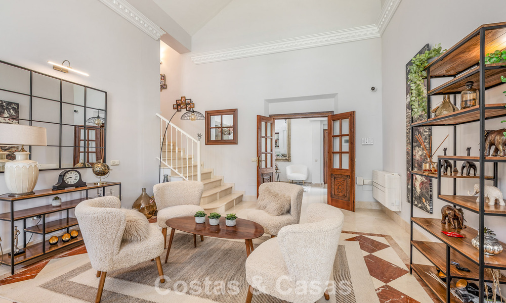 Amplia villa familiar mediterránea en venta en la Nueva Milla de Oro entre Marbella y Estepona 807272