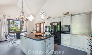 Amplia villa familiar mediterránea en venta en la Nueva Milla de Oro entre Marbella y Estepona 807279 