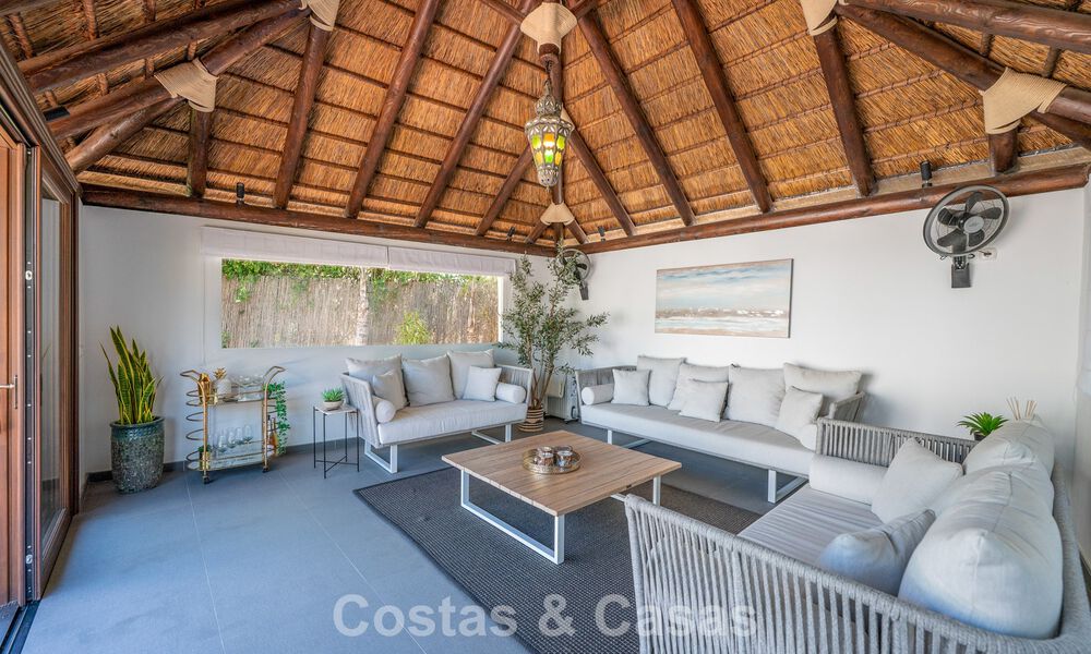 Amplia villa familiar mediterránea en venta en la Nueva Milla de Oro entre Marbella y Estepona 807294