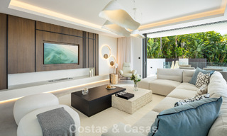 Villa de lujo ultramoderna y de nueva construcción con vistas panorámicas al mar en venta en el Este de Marbella 807458 