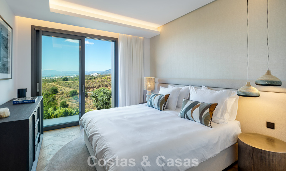 Villa de lujo ultramoderna y de nueva construcción con vistas panorámicas al mar en venta en el Este de Marbella 807479