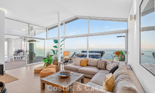 Exclusivo ático esquinero con vistas panorámicas al mar en venta en El Higueron, Benalmádena, Costa del Sol 807397 