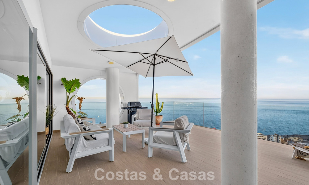 Exclusivo ático esquinero con vistas panorámicas al mar en venta en El Higueron, Benalmádena, Costa del Sol 807398