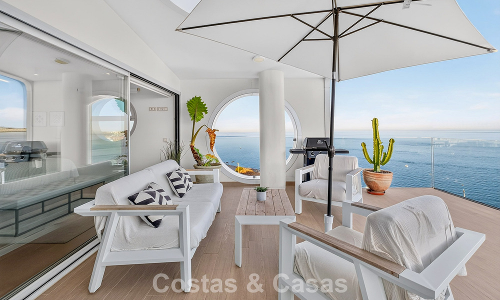 Exclusivo ático esquinero con vistas panorámicas al mar en venta en El Higueron, Benalmádena, Costa del Sol 807399