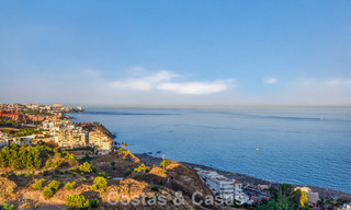 Exclusivo ático esquinero con vistas panorámicas al mar en venta en El Higueron, Benalmádena, Costa del Sol 807402 
