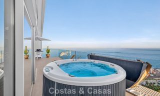Exclusivo ático esquinero con vistas panorámicas al mar en venta en El Higueron, Benalmádena, Costa del Sol 807405 
