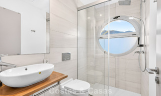 Exclusivo ático esquinero con vistas panorámicas al mar en venta en El Higueron, Benalmádena, Costa del Sol 807413 