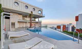 Exclusivo ático esquinero con vistas panorámicas al mar en venta en El Higueron, Benalmádena, Costa del Sol 807416 