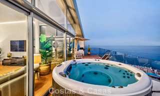 Exclusivo ático esquinero con vistas panorámicas al mar en venta en El Higueron, Benalmádena, Costa del Sol 807430 