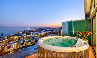 Exclusivo ático esquinero con vistas panorámicas al mar en venta en El Higueron, Benalmádena, Costa del Sol 807432 