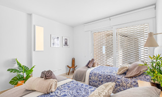 Elegante apartamento en esquina con impresionantes vistas al mar en venta en El Higuerón, Fuengirola, Costa del Sol 807559 