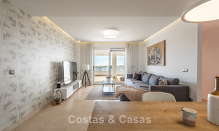 Apartamentos modernos en venta en Aqua, una urbanización contemporánea en San Pedro Playa, Marbella 807143 