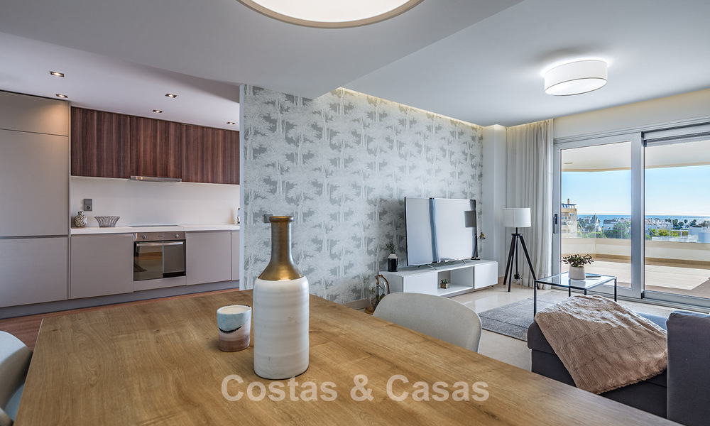 Apartamentos modernos en venta en Aqua, una urbanización contemporánea en San Pedro Playa, Marbella 807145
