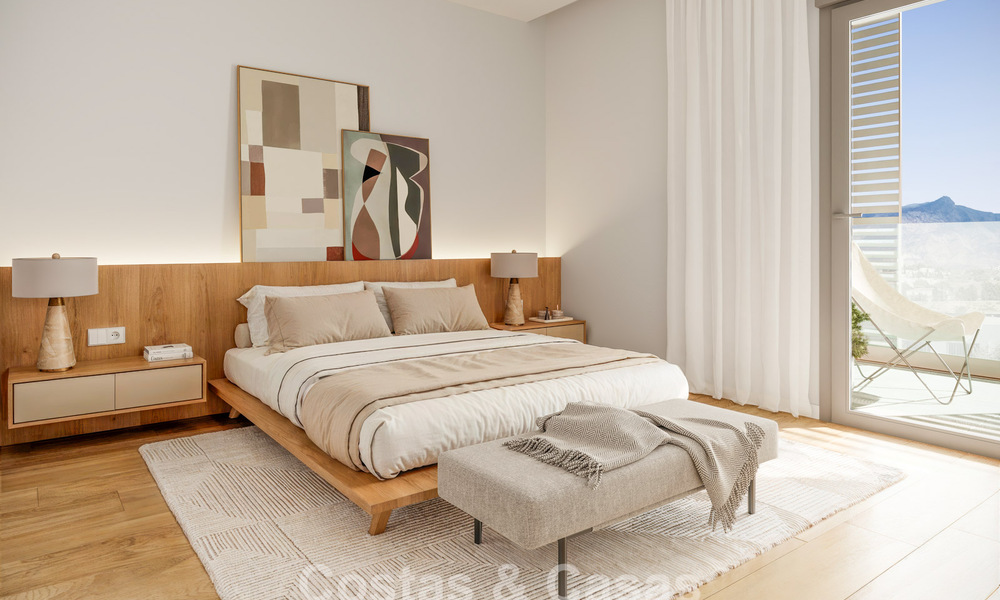 Modernos apartamentos de obra nueva en venta a poca distancia de la playa y del centro de San Pedro, Marbella 807196
