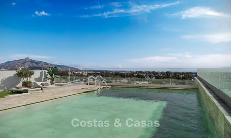Modernos apartamentos de obra nueva en venta a poca distancia de la playa y del centro de San Pedro, Marbella 807198