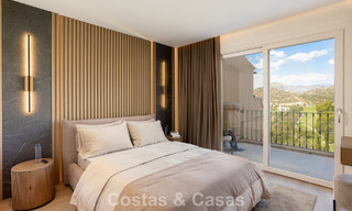 Casa adosada modernizada con vistas panorámicas en venta en las colinas de Marbella - Benahavís 807607 