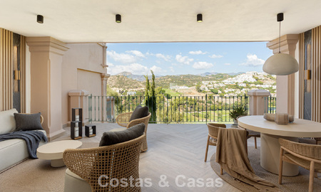 Casa adosada modernizada con vistas panorámicas en venta en las colinas de Marbella - Benahavís 807611