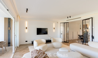 Casa adosada modernizada con vistas panorámicas en venta en las colinas de Marbella - Benahavís 807621 